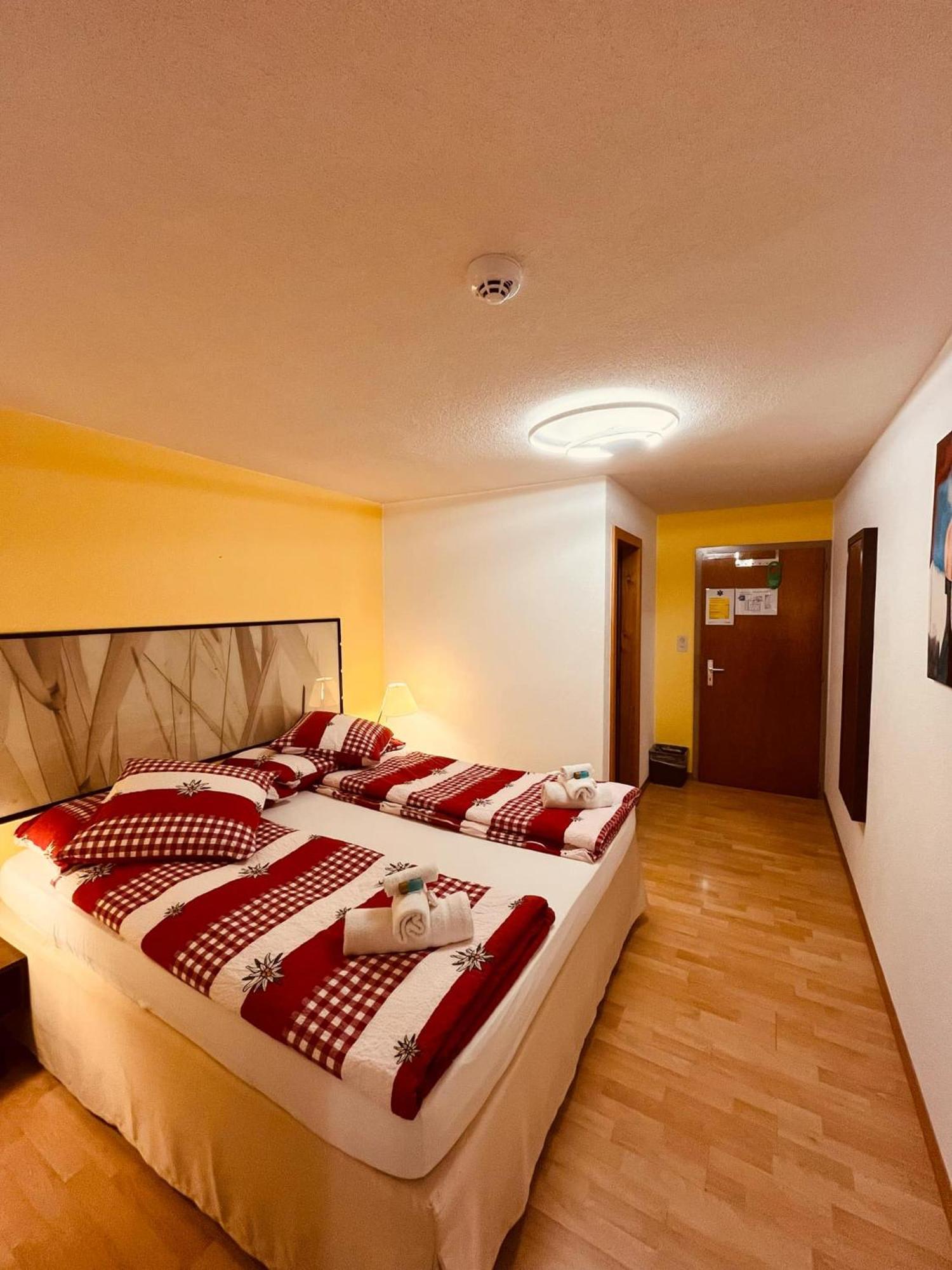 Hotel Rhoneblick Guttet-Feschel Esterno foto