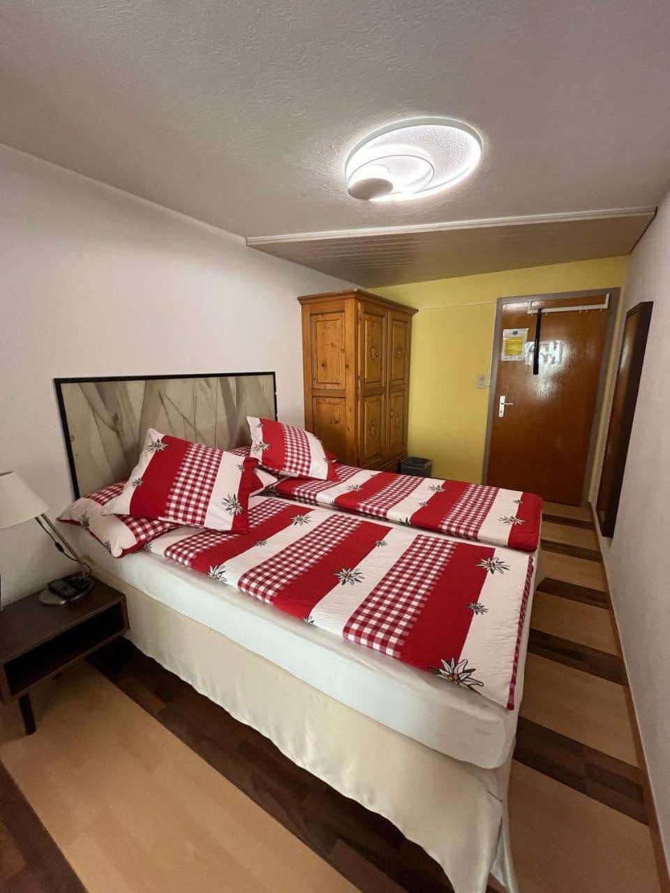 Hotel Rhoneblick Guttet-Feschel Esterno foto